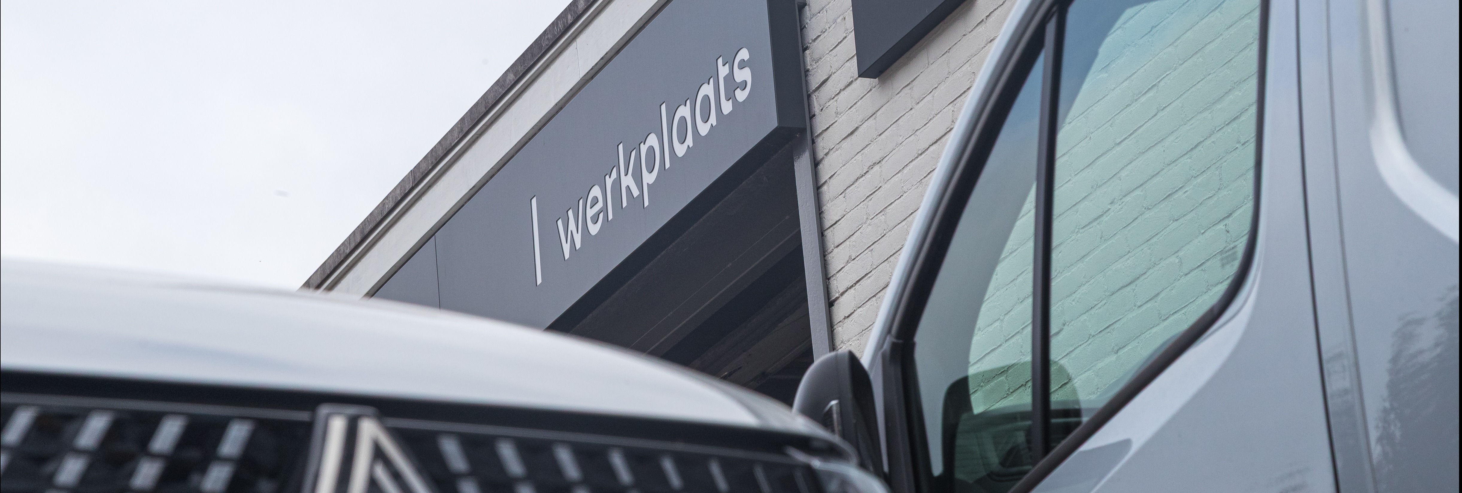Header header_images_0_1760518408900818895.jpg Werkplaats | Garage Kleine & Zn.