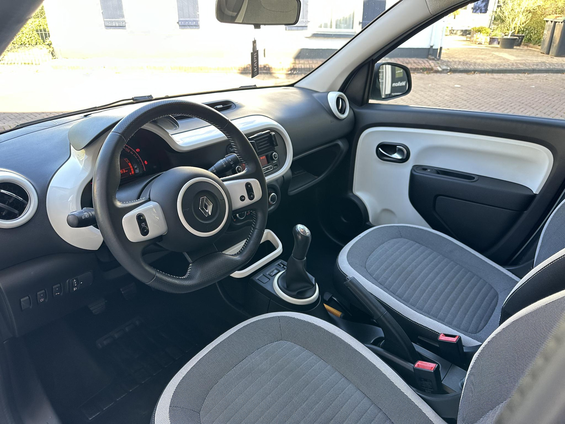 Renault Twingo SCe 70 Limited 47505119-11.jpg | Garage Kleine & Zn.