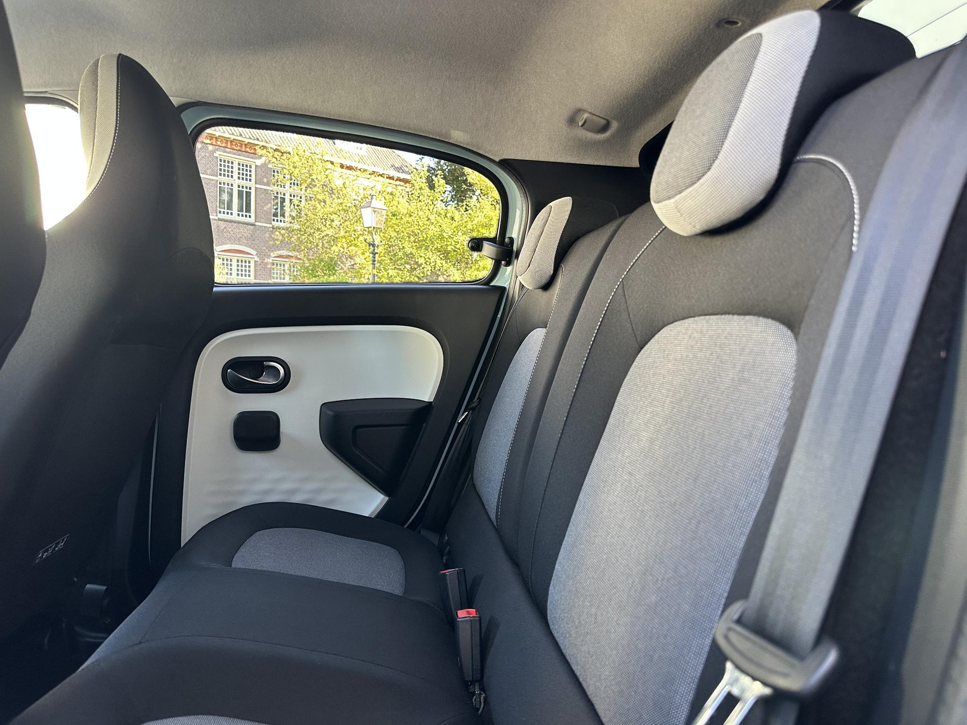 Renault Twingo SCe 70 Limited 47505119-17.jpg | Garage Kleine & Zn.