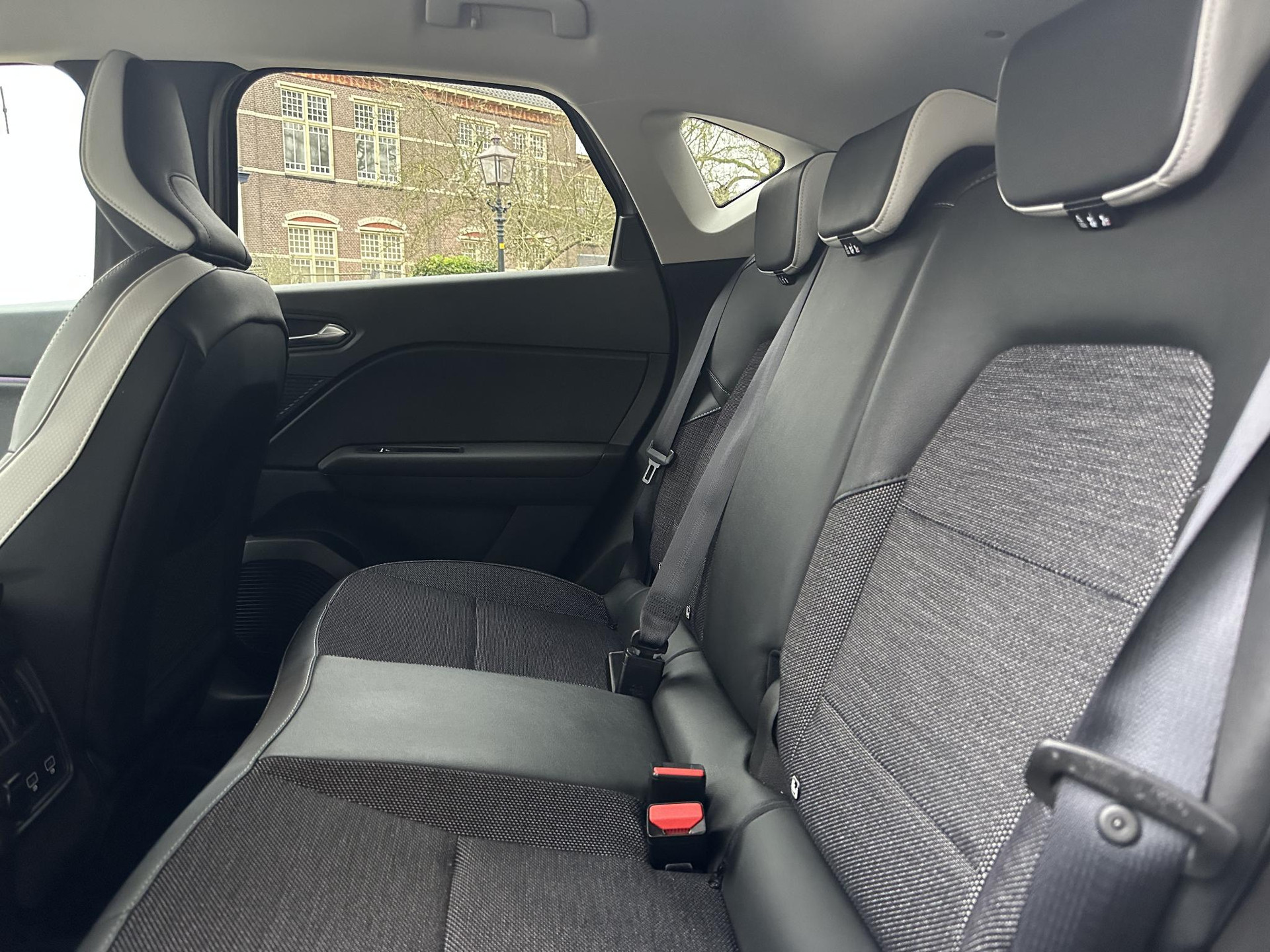 Renault Captur TCe 140 EDC Intens 50156139-20.jpg | Garage Kleine & Zn.