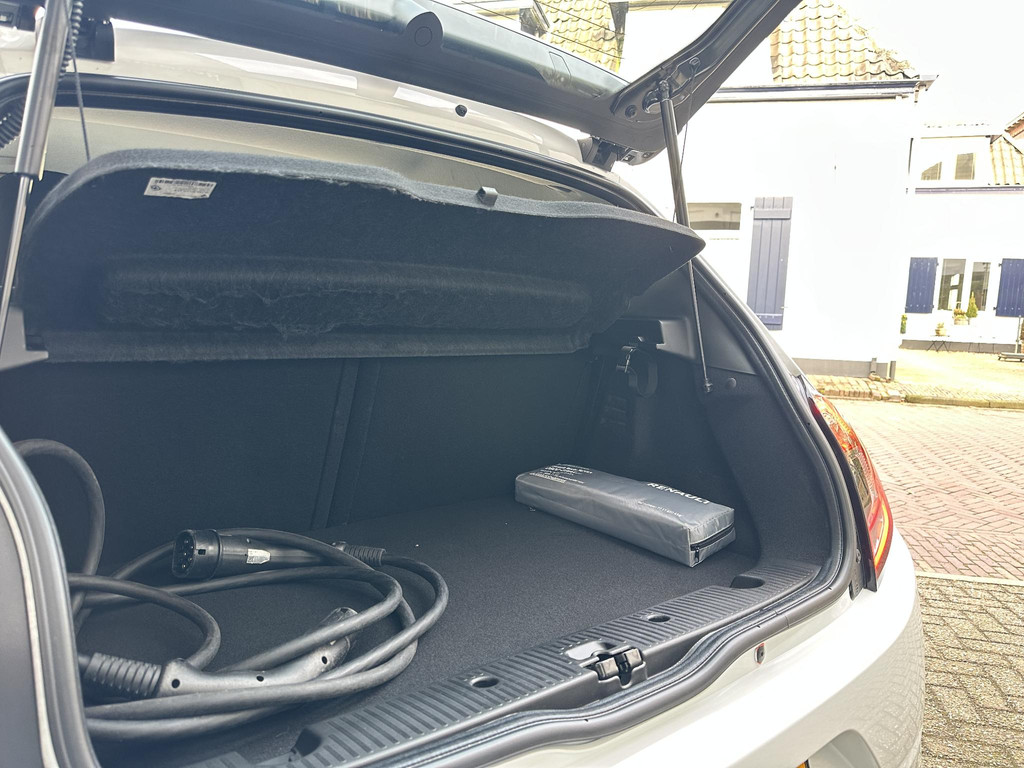 Renault Twingo Z.E. R80 Collection 51139919-23.jpg | Garage Kleine & Zn.