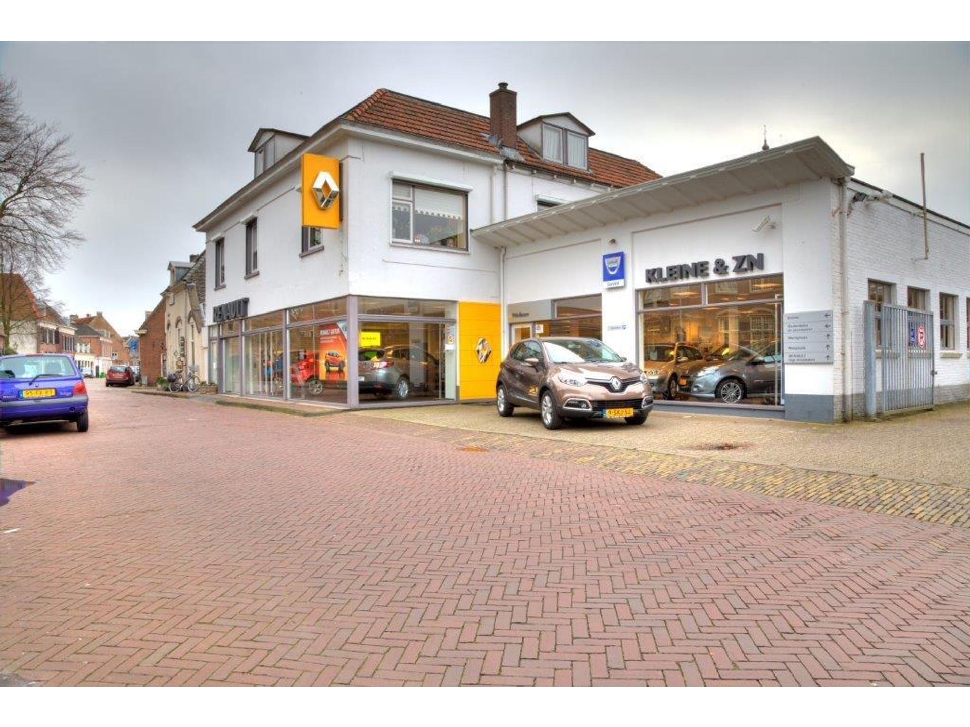 Renault Captur 1.6 E-Tech Plug-in Hybrid 160 Initiale Paris 48513910-0.jpg | Garage Kleine & Zn.